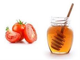Cách điều trị tàn nhang bằng mật ong với cà chua